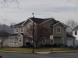 4220 Ludwig Ln, Bethpage, NY 11714