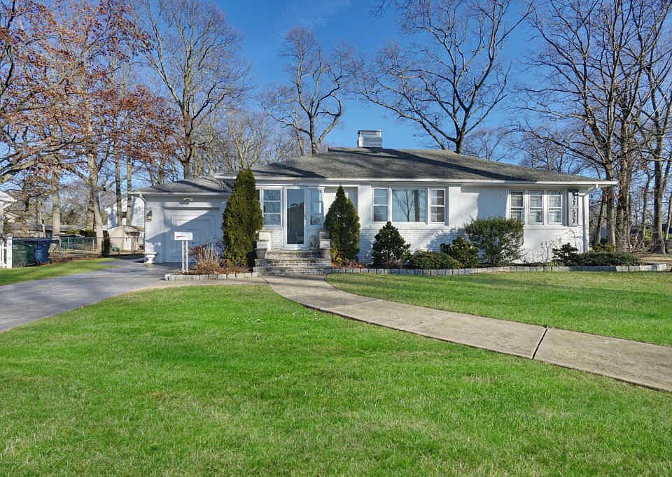 1st image of 205 Larchwood Ave