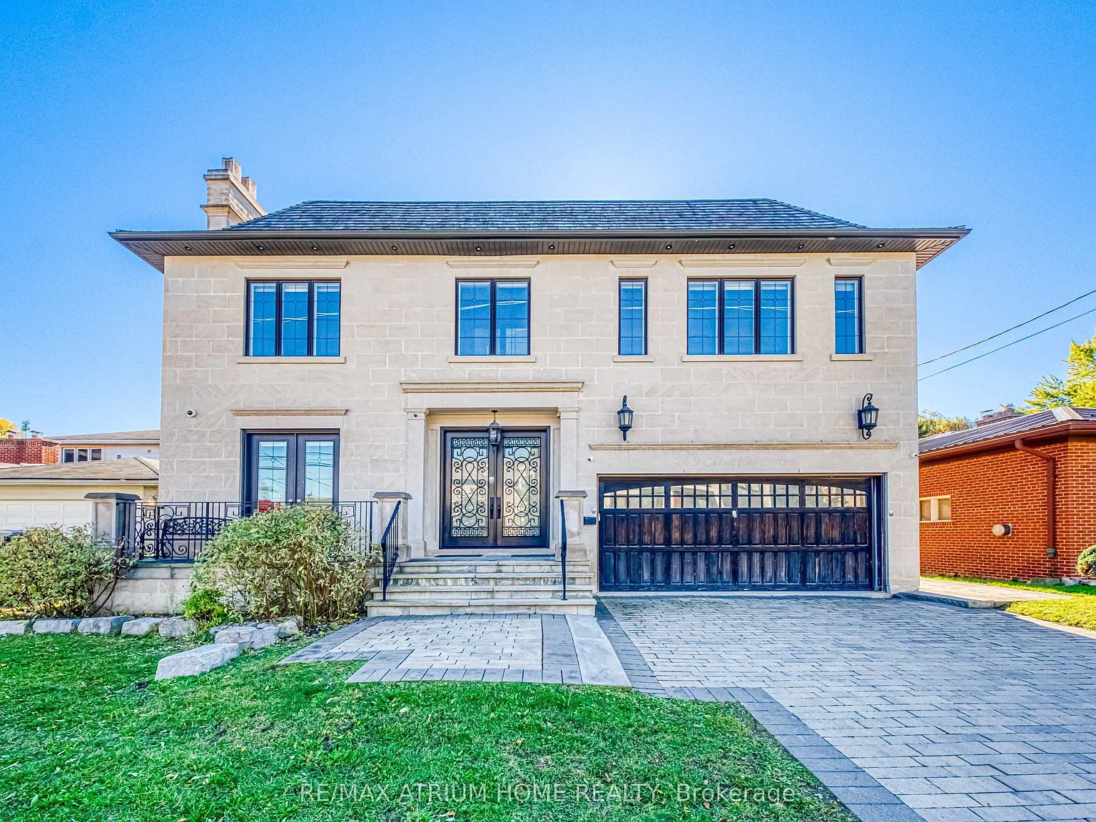 5 bed, $10,500 — Photo 1