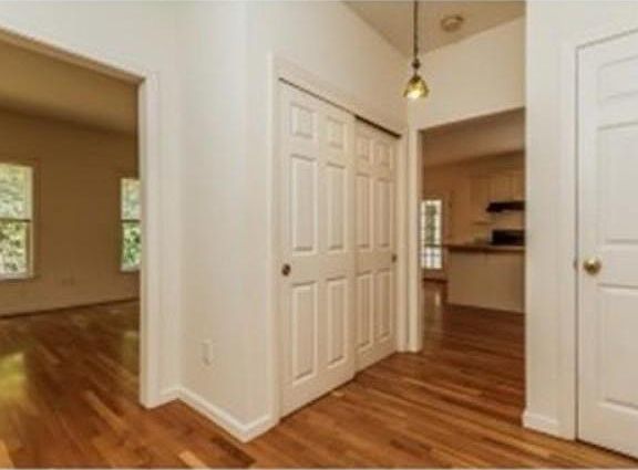 4th image of 15 Woodland Dr