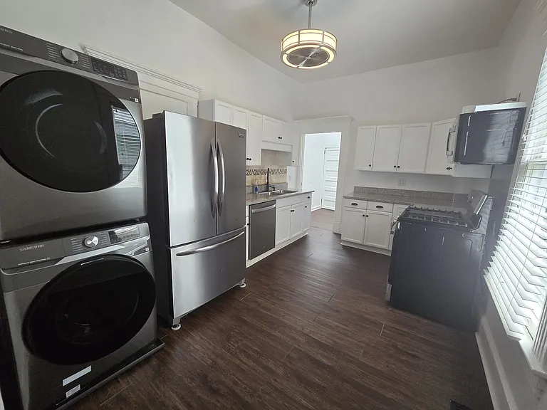 Kitchen with one-year old appliances