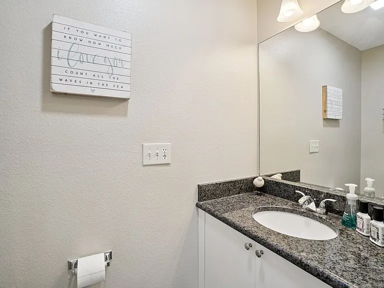 2243 Andover Cir — Photo 18