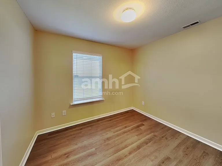 322 Brookview Dr — Photo 14
