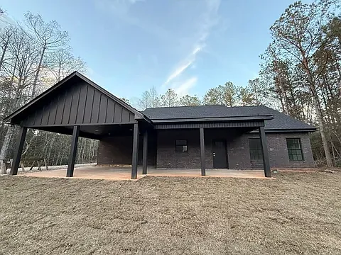 3 bed, 1700 sqft, $2,200 — Photo 2