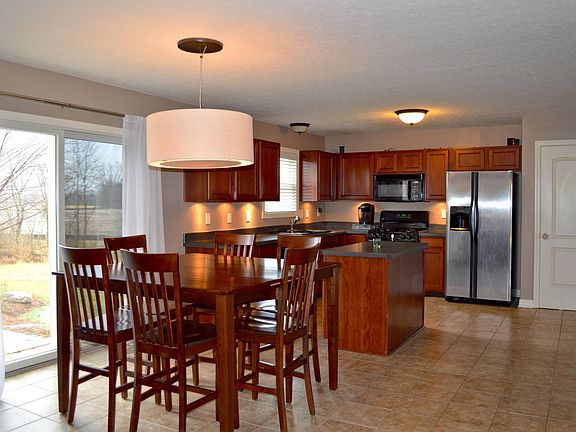 3rd image of 11600 Bridgewater Dr NW