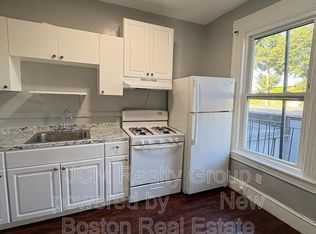 64 Hollis St, Framingham, MA 01702