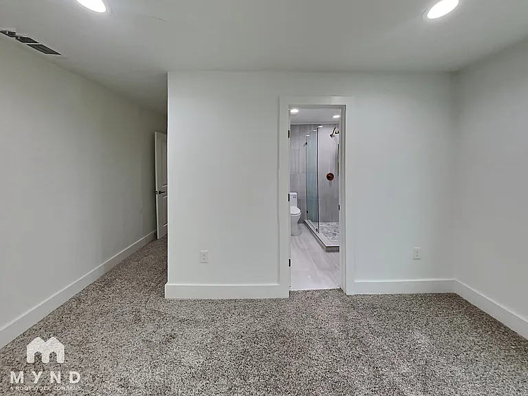 2718 Lawrence St — Photo 8