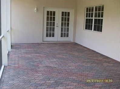 4th image of 960 NW 197th Ave