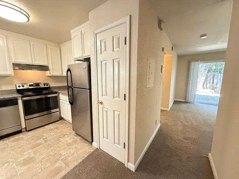 174 El Dorado Ave #2 — Photo 5