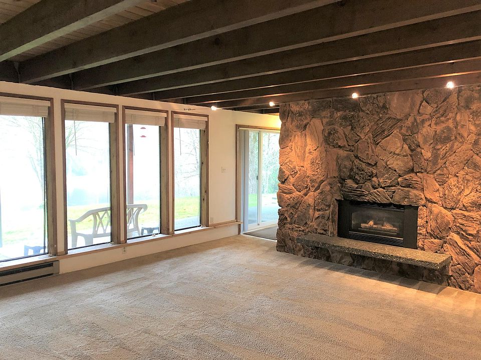 1st image of 5211 Spruce Ln NW