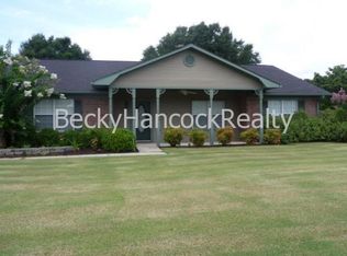221 Stratford Ln, Enterprise, AL 36330