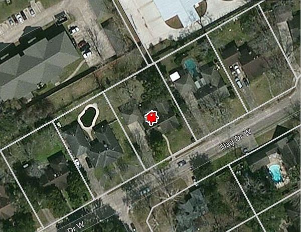 2nd image of 114 Flag Dr W