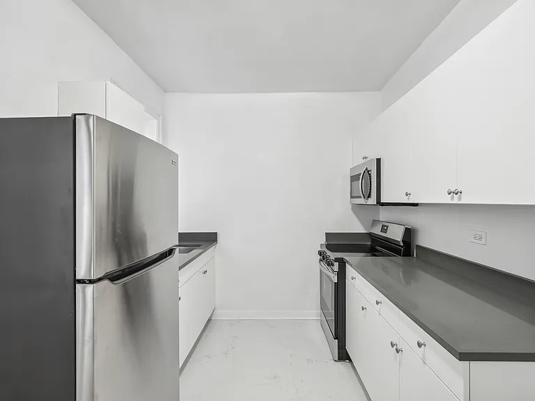 2175 Cedar Ave #7F — Photo 3