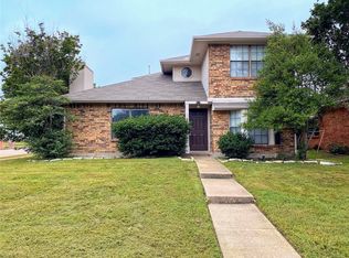 3917 Lois Cir, Rowlett, TX 75088