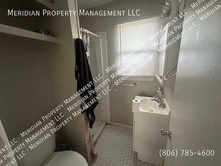3704 25th St — Photo 9