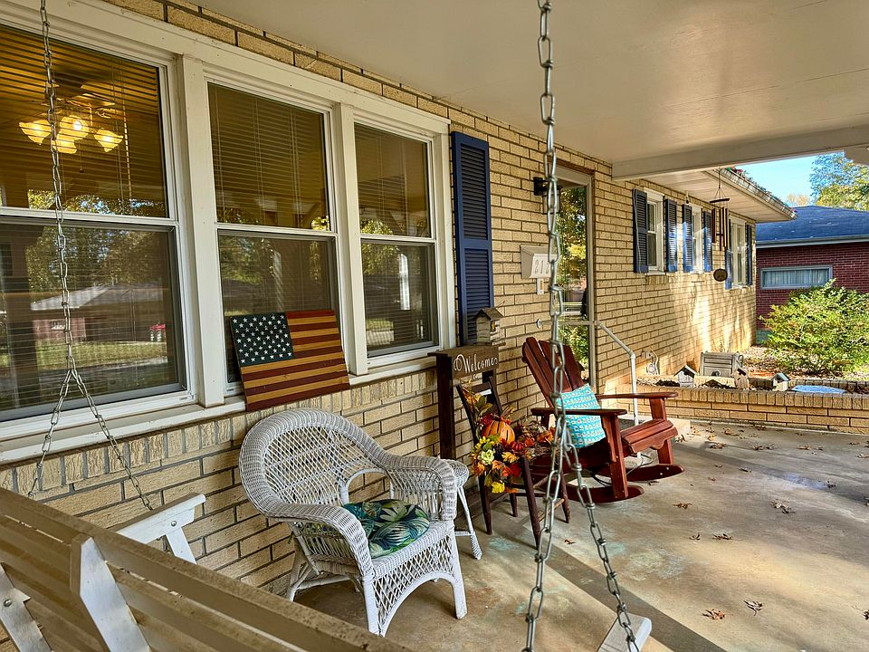 2127 E Ridgewood Drive, Springfield, MO 65804 | Zillow