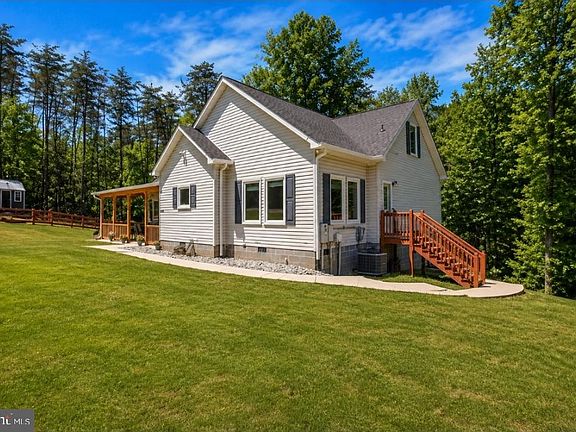 3rd image of 6617 Timberbrook Ln