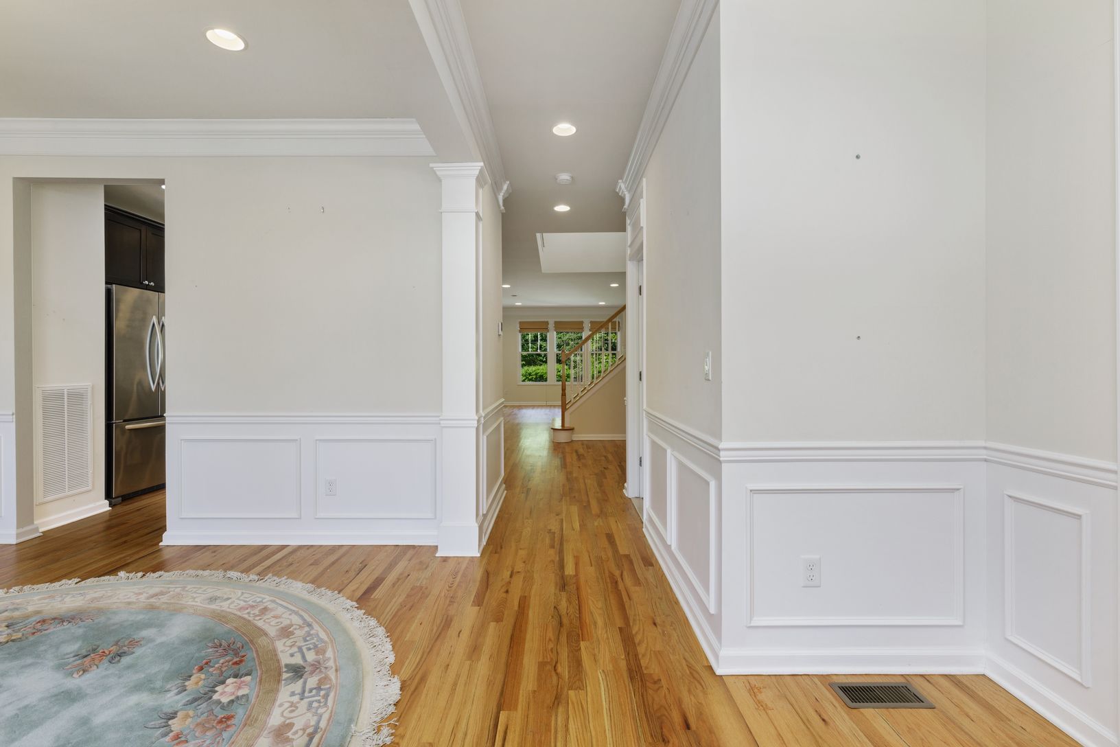  Entry Foyer Leads to Easy Front to Back Flow