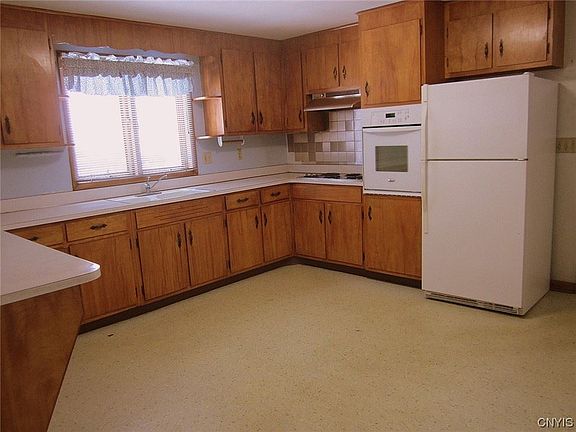 3rd image of 316 Snyder Ave