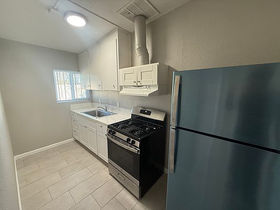4th image of 4154 National Ave #16