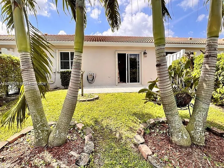 11281 SW 18th Ct #11281 — Photo 15