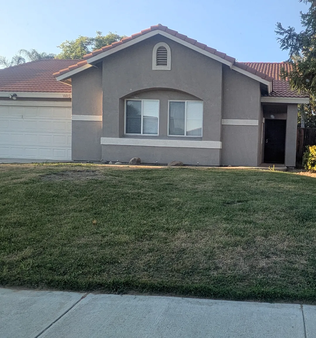 4 bed, 1485 sqft, $2,400 — Photo 2