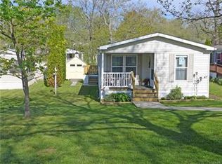 47 Hickory Hills Dr, Bath, PA 18014