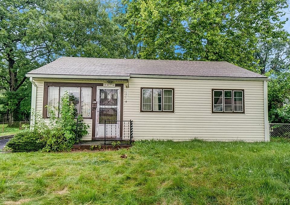 1st image of 3679 Marlin Ave