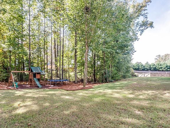 5th image of 1379 Wilford Dr