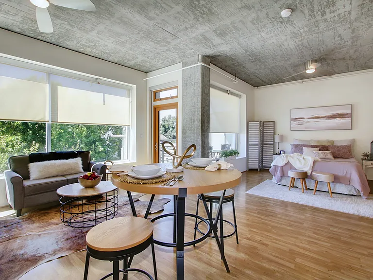 1818 L St #515 — Photo 38