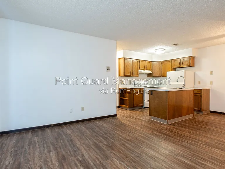 Midtown Place Apartments — Photo 44