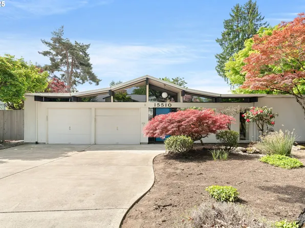 15510 NW Oak Hills Dr, Beaverton, OR 97006