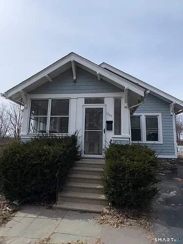 1045 Cooke St Photo 1