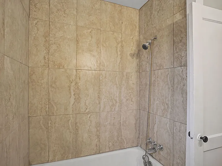 155 Short St — Photo 23
