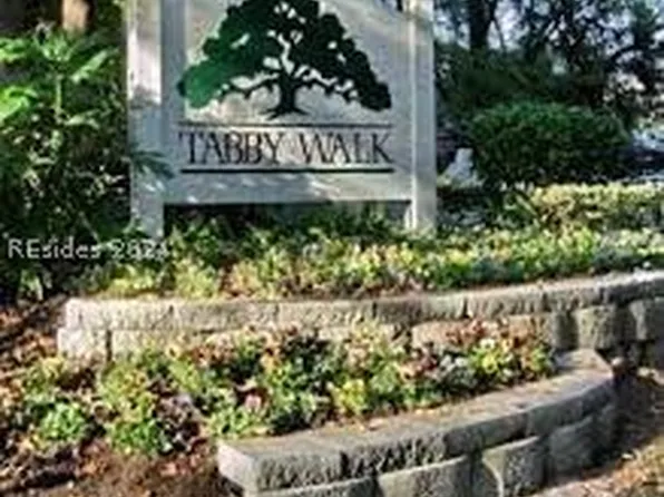 30 Mathews Dr APT 402, Hilton Head Island, SC 29926