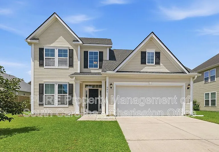 481 Gianna Ln — Photo 1