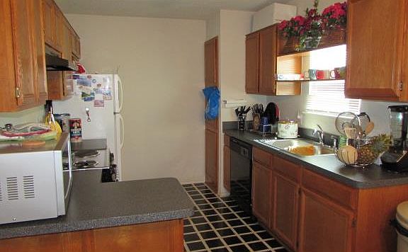 3rd image of 7200 Royal Oak Dr