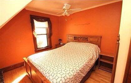 5th image of 182 E Arndt St