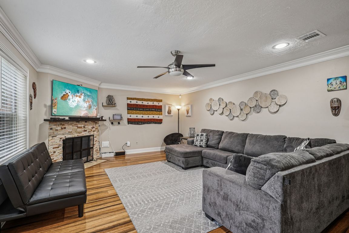 next background image