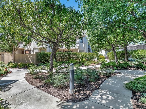 2nd image of 2032 Donovan Ct