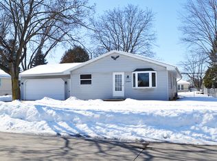 2935 N Rankin St, Appleton, WI 54911