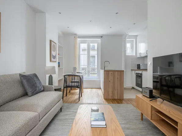 23 Bedford Street image 1 of 4