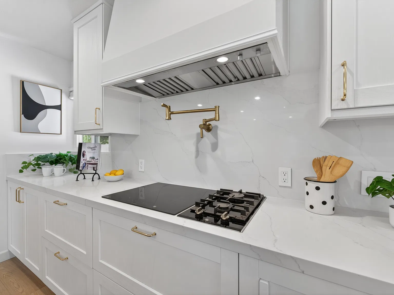 3 bed, 1200 sqft, $5,000 — Photo 4