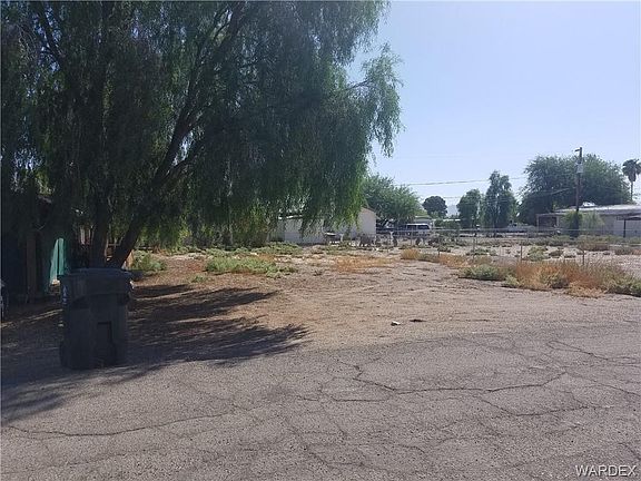 2nd image of 1946 W Robson Cir
