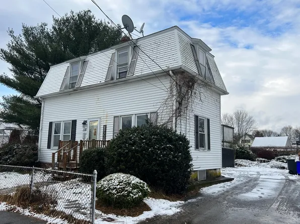 220 School St, Taunton, MA 02780