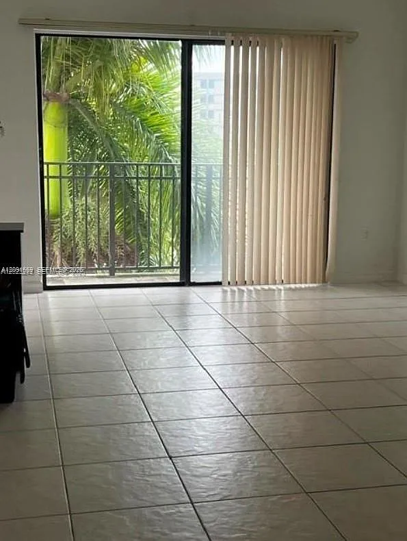 Palm Villas Of Hialeah Co — Photo 2