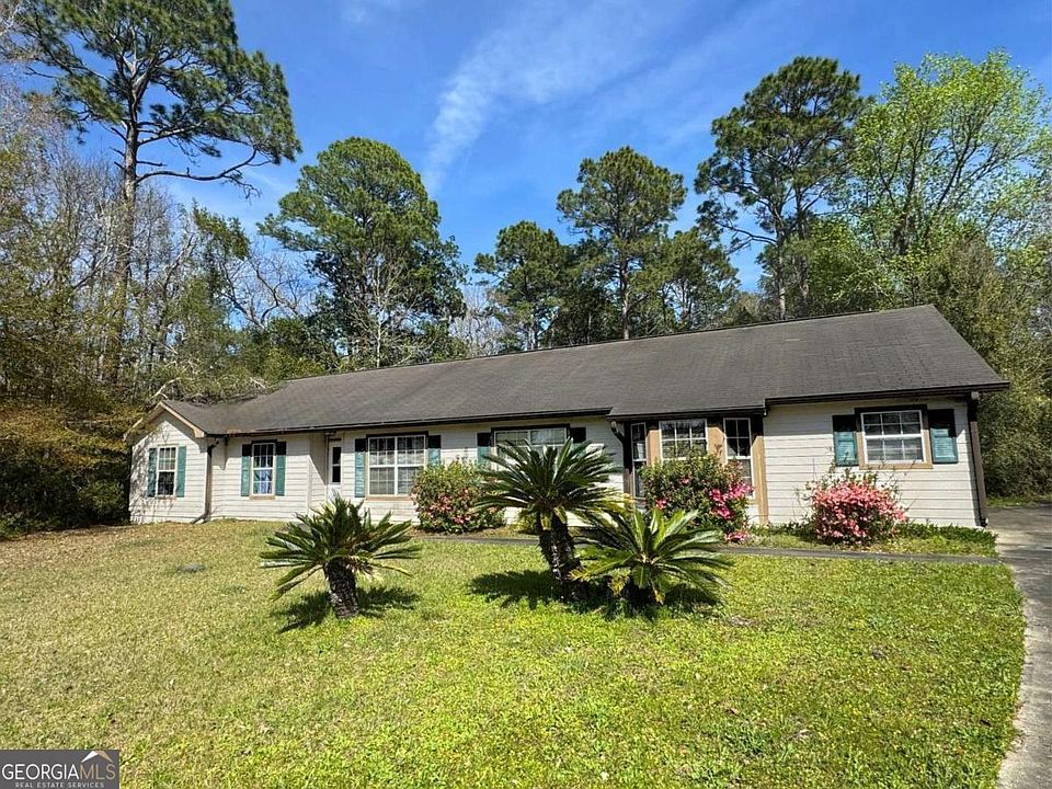1st image of 110 Lake Crest Dr