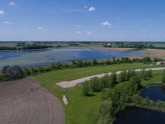 2nd image of 360 Erin Lake Dr