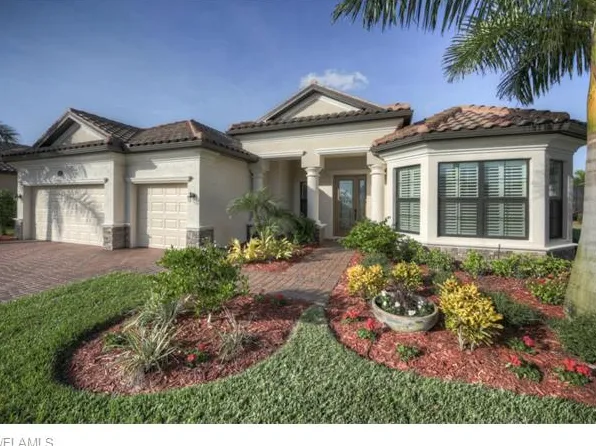 10111 Biscayne Bay Ln, Naples, FL 34120