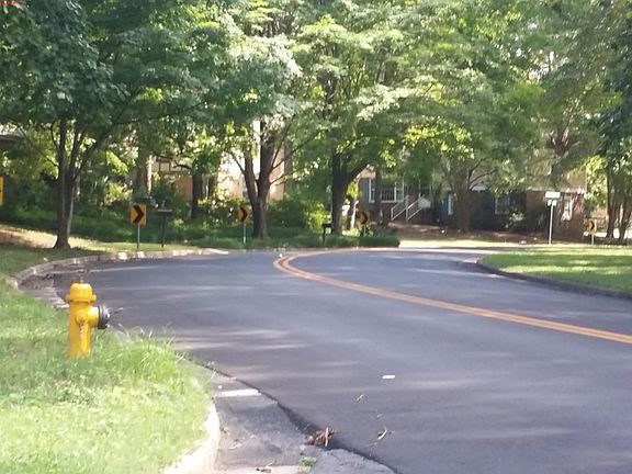 5th image of 6212 Cross Creek Ln